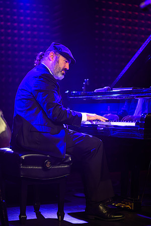 20260822_1925_5881_ParkerJazzClub