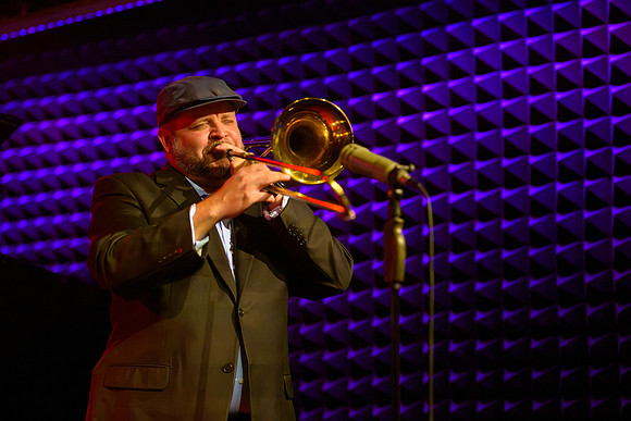 20260822_1953_5984_ParkerJazzClub
