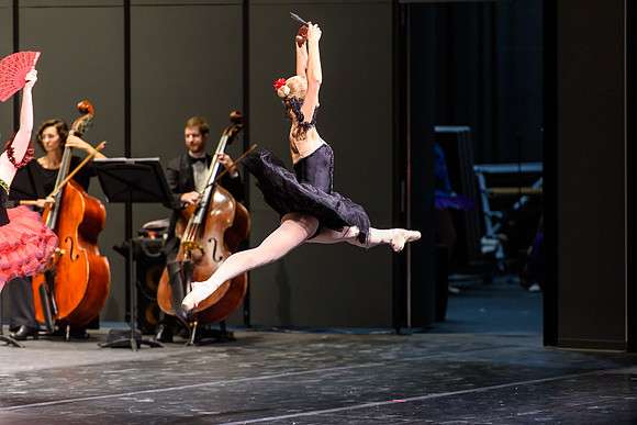 RRSymphony_20171215_4944